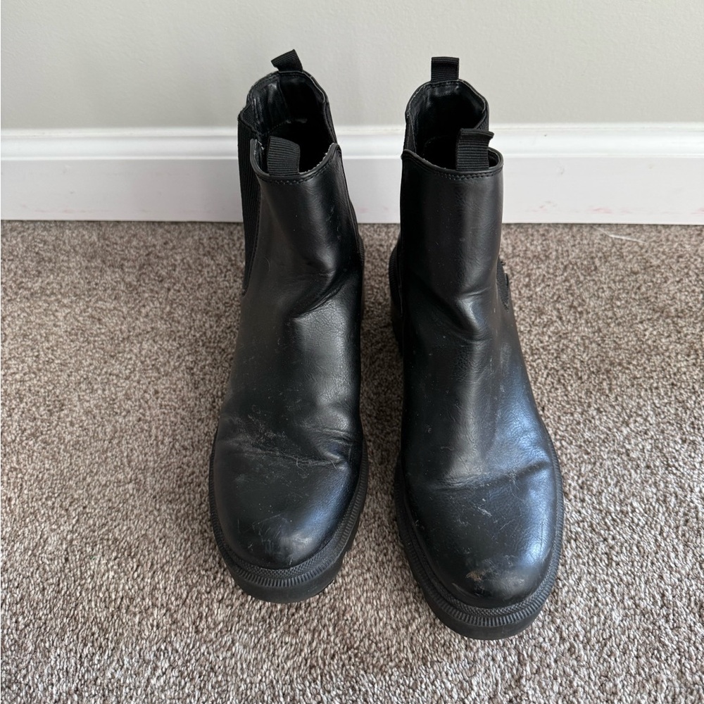 Black Leather Chelsea Boots